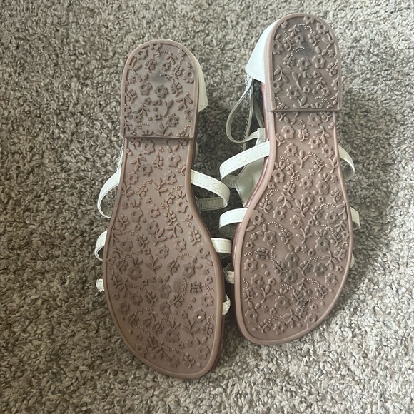 Sandals - Picture 4 of 5